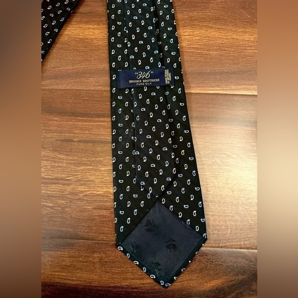 BROOKS BROTHERS “346” Pure Silk Black Paisley Pattern Jacquard Tie Made In USA - Picture 3 of 10